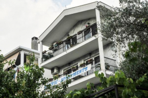Отель Mijovic Apartments  Будва